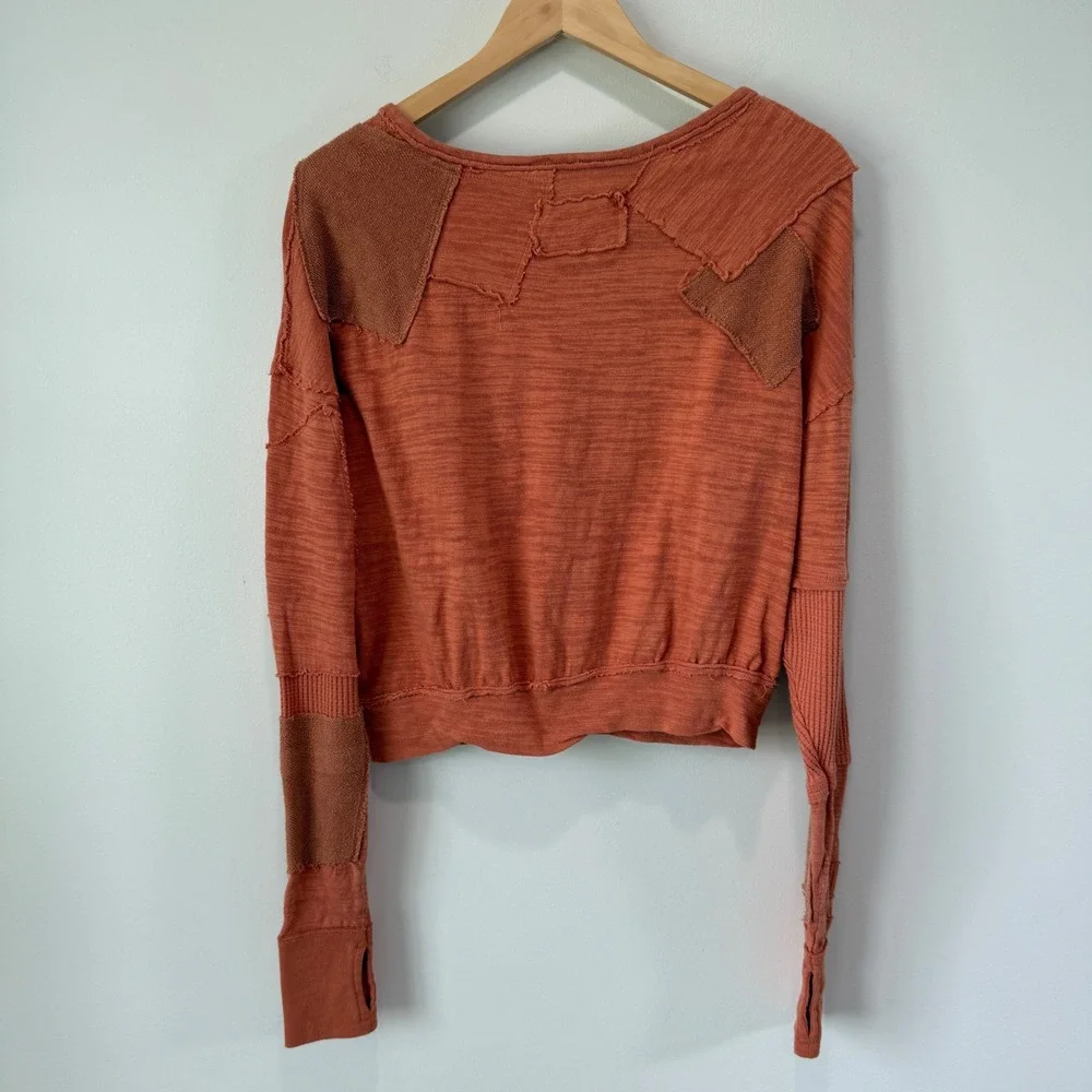 Free People 5 Star Tee XS Patchwork Slub Knit Thumbholes Orange Boho Gorpcore